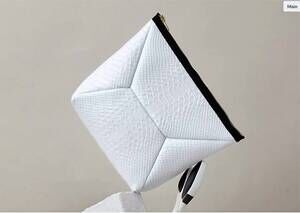 NEW AMPERSAND AS APOSTROPHE women's leather clutch in white